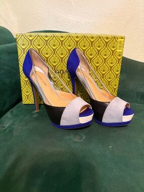 Trina Turk Blue, Black and Gray Colorblock Peep-Toe Platform Pumps